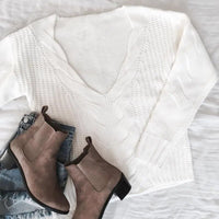 Women's Oversize Knit Sweater with Long Sleeves – Thalia