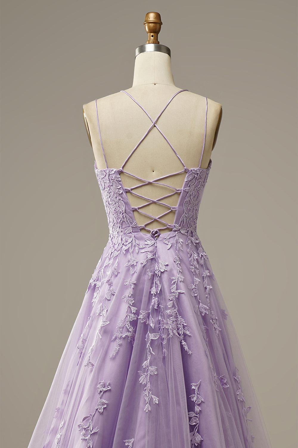 Fashionable tulle ball gown with appliqués - Victoria