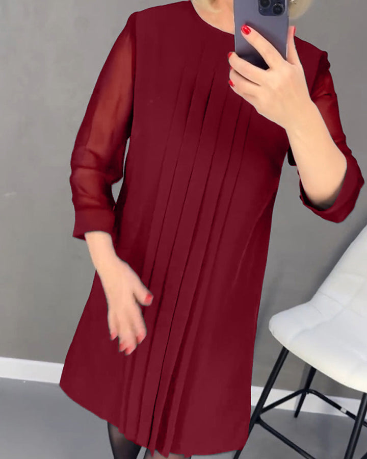 Elegant shift dress with mesh details – Gabrielle