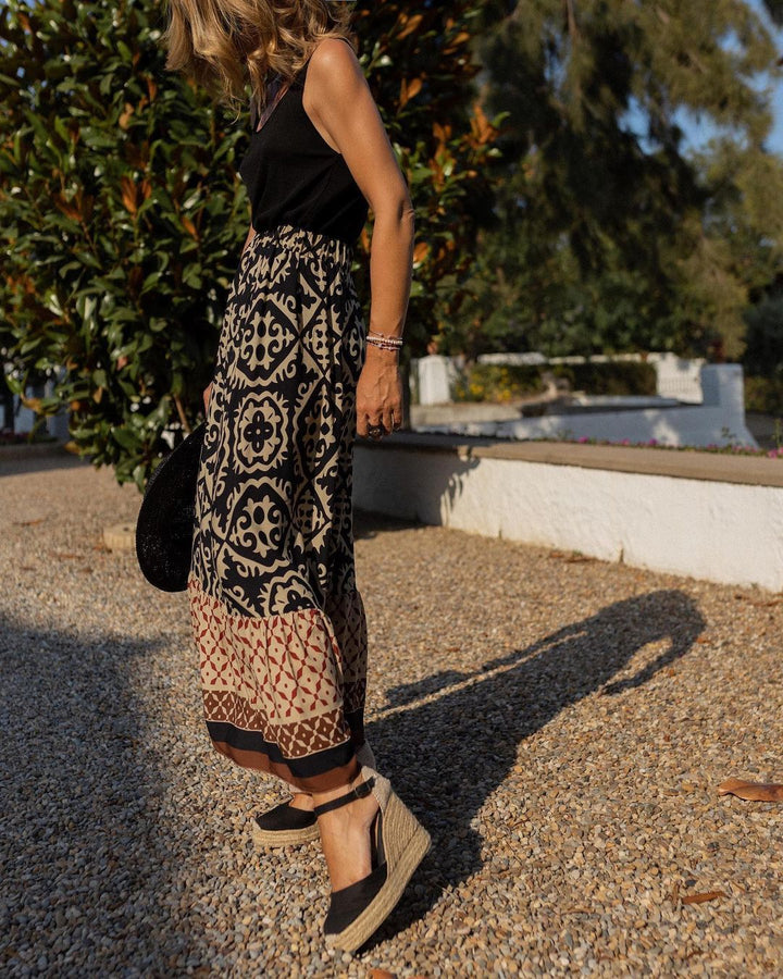 Printed Boho Maxi Skirt with Flowing Cut & Fringes – Yalina