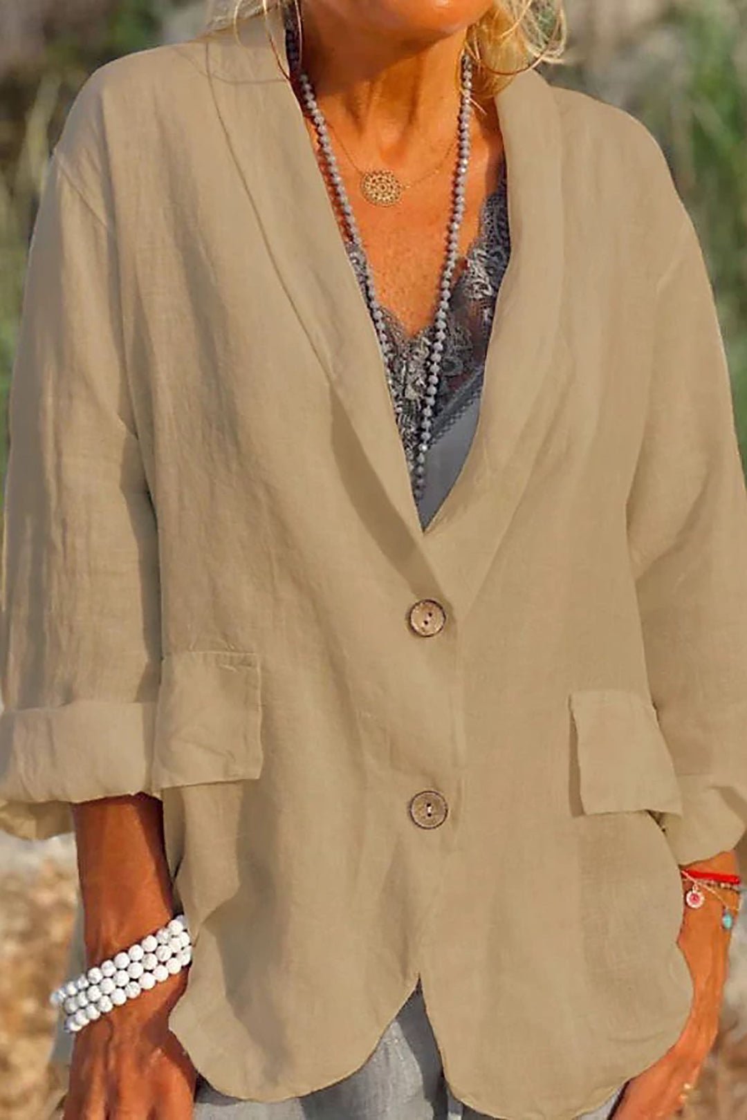 Blazer ligero de lino para mujer con botones – Clara