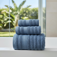 Uhr mit mehrfarbigem Regenbogen-Muster & Geflochtenem Band – Elyvra