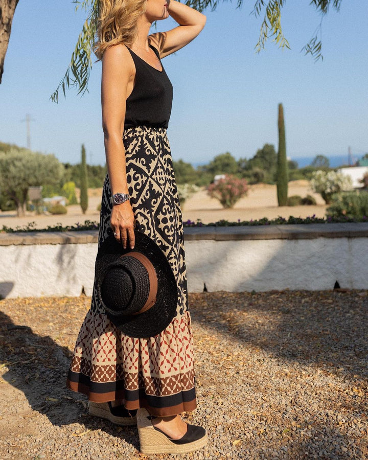 Printed Boho Maxi Skirt with Flowing Cut & Fringes – Yalina