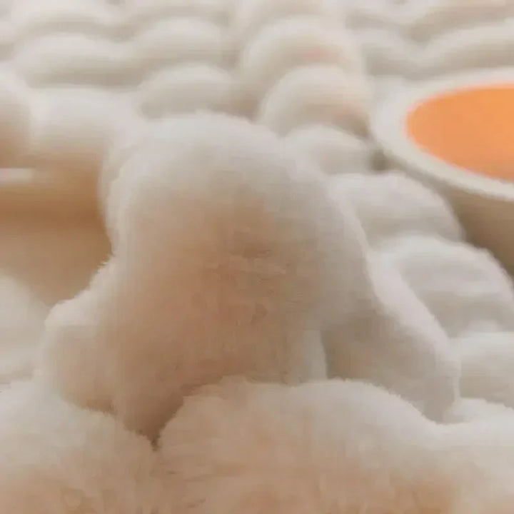 Portable Faux Fur Throw Blanket - VeluLuxe