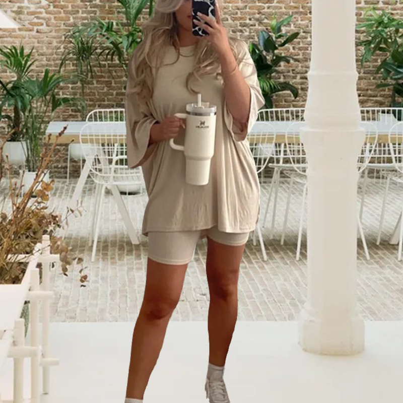 Two-piece lounge and leisurewear for women – Fenja