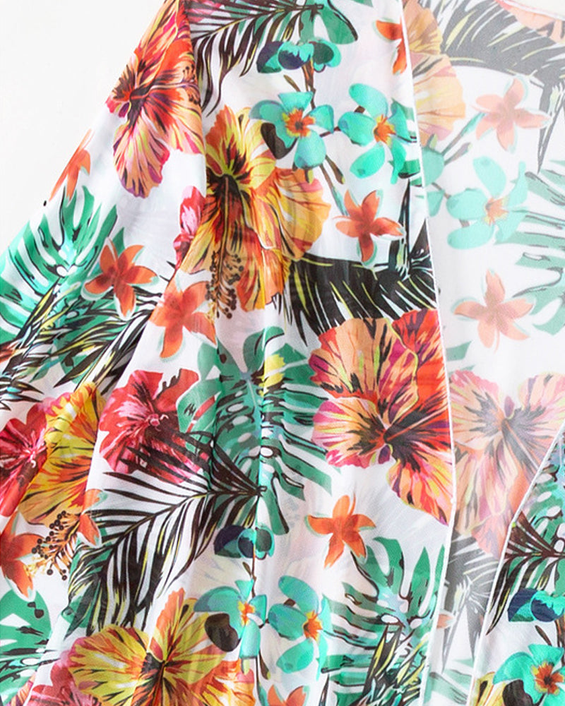 Three-piece bikini set with floral pattern – Yara