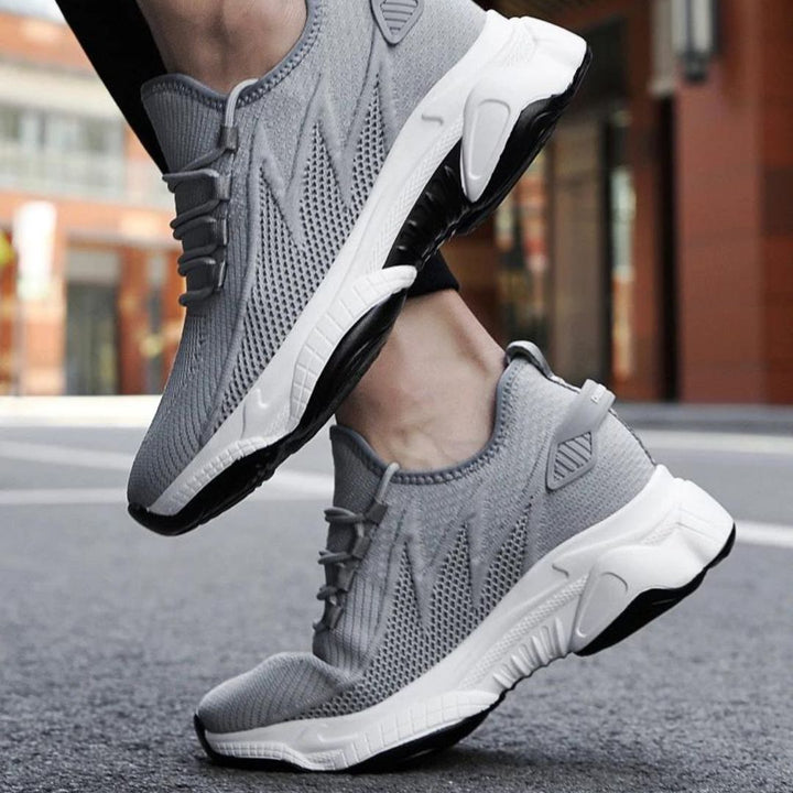 Diskrete hævende herresneakers med stil – MaxLift Boost