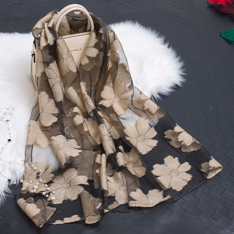 Bufanda de seda para mujer a la moda con estampado de flores y diseño con recortes – Fiora (1+1 GRATIS)