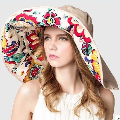 Light, sun-resistant women's beach hat with wide brim – Cleofa