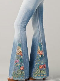 Trendy Flared Women's Jeans - Luna