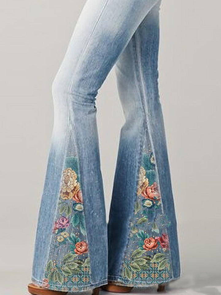 Trendy Flared Women's Jeans - Luna