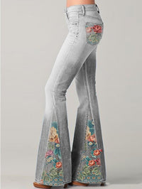 Trendy Flared Women's Jeans - Luna