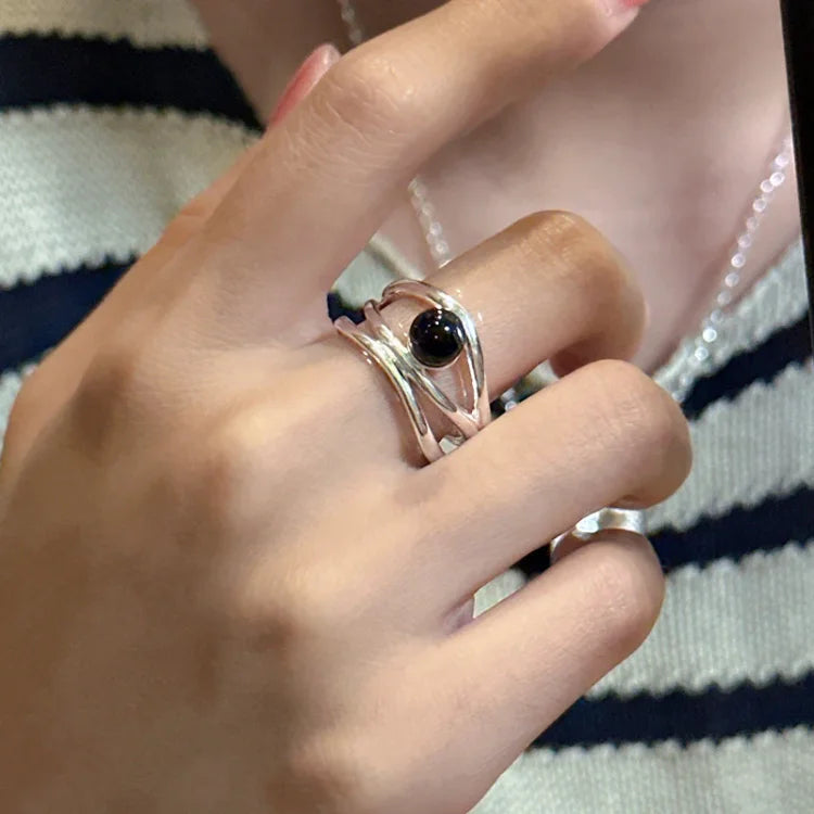 Schwarze Onyx Multilinier Ring – Arden