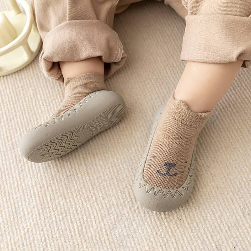 Behagelige slip-on børnesokkesko - HappySteps