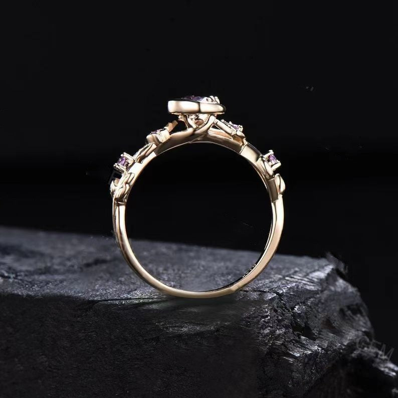 Mondstern-fargeskiftende alexandritt- og ametyst-forlovelsesring – Elara