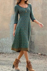 Airy & Stylish Midi Dress with Print and Half Sleeve – Livia