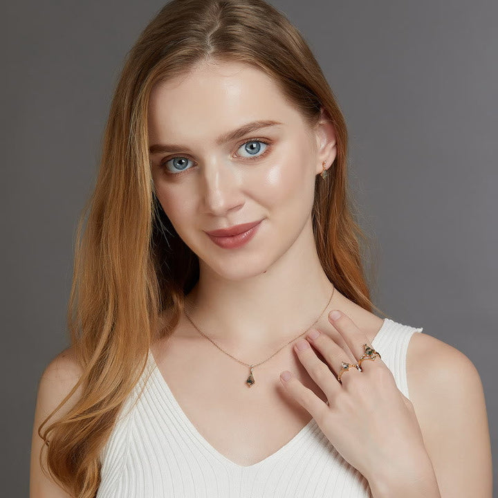 Conjunto de joyería de moosachat y circonio blanco – Lana