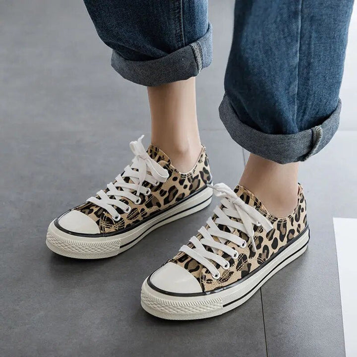 Stilige leopardmønstrede damesneakers – Savannah