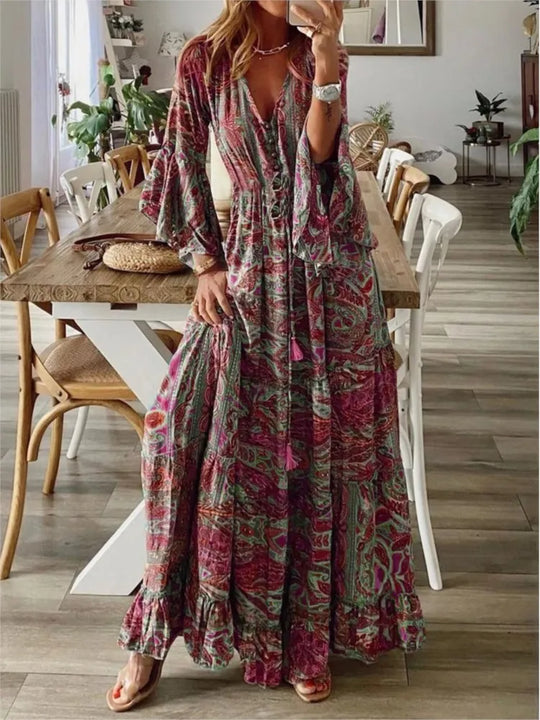Boho maxi dress with flowing fit and details – Amira
