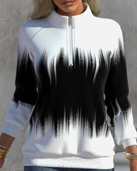 Trendy women's turtleneck sweater with zipper - Aurora