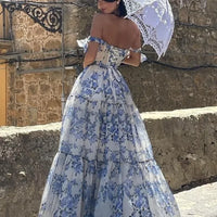 Vestido de noche sin tirantes con estampado vintage de flores azules - Elena