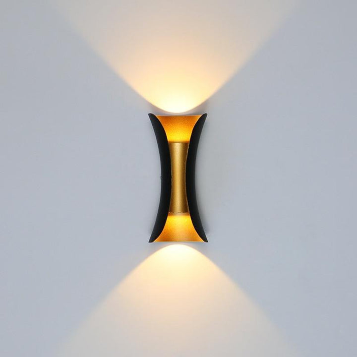 Moderne LED-Außenwandlampe - LumiEdge