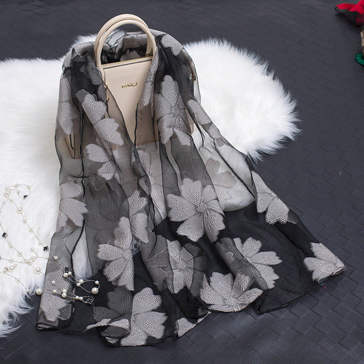 Bufanda de seda para mujer a la moda con estampado de flores y diseño con recortes – Fiora (1+1 GRATIS)