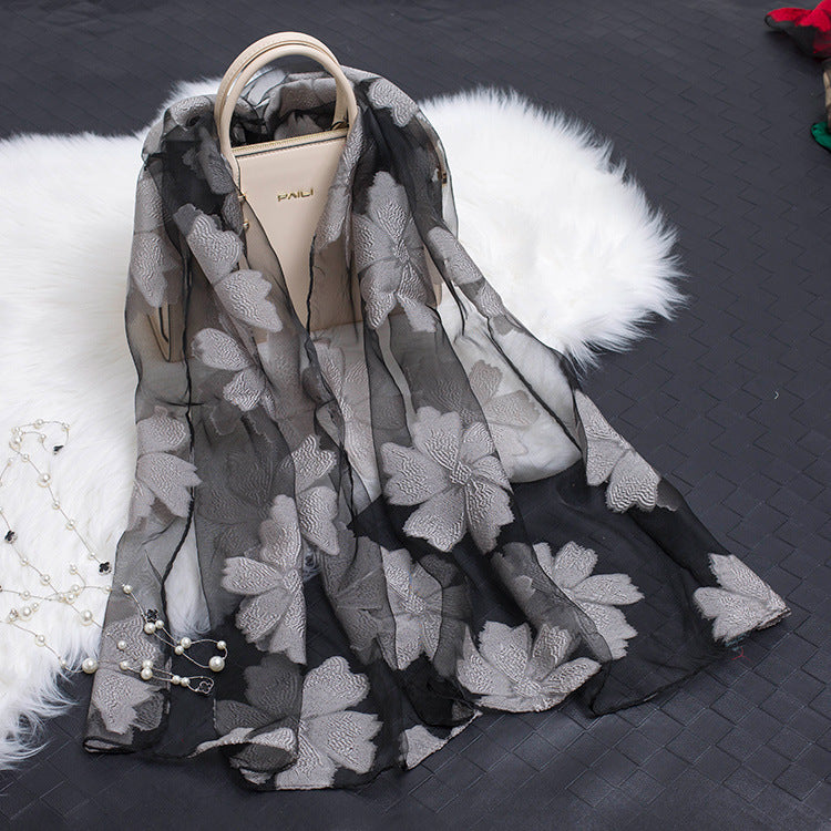 Bufanda de seda para mujer a la moda con estampado de flores y diseño con recortes – Fiora (1+1 GRATIS)