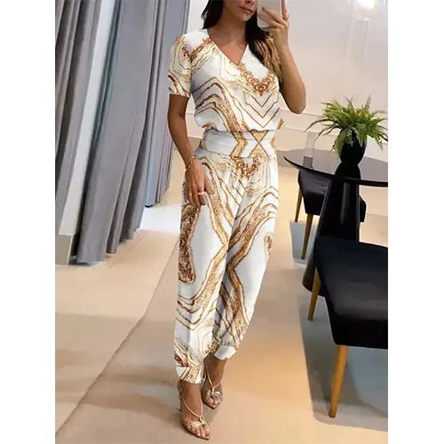 Trendy women's jumpsuit with short sleeves & wide legs – Alina
