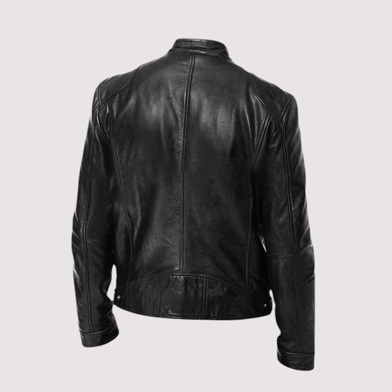 Schwarze Lederjacke von hinten mit Rückennähten und seitlichen Druckknöpfen am Bund 3
