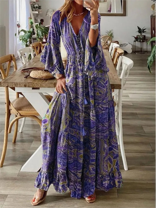 Boho maxi dress with flowing fit and details – Amira