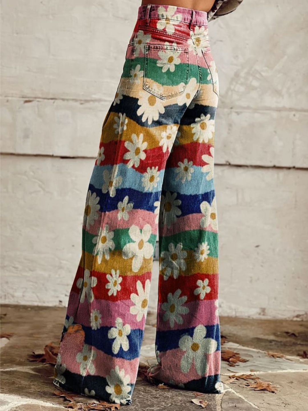 Trendy retroblomsterbukser med vidde og høj talje – Mirella