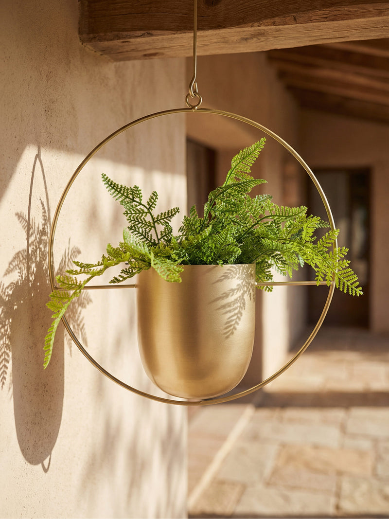 Stylish Plant Hanger for Indoor and Outdoor Use – LeafLuxe