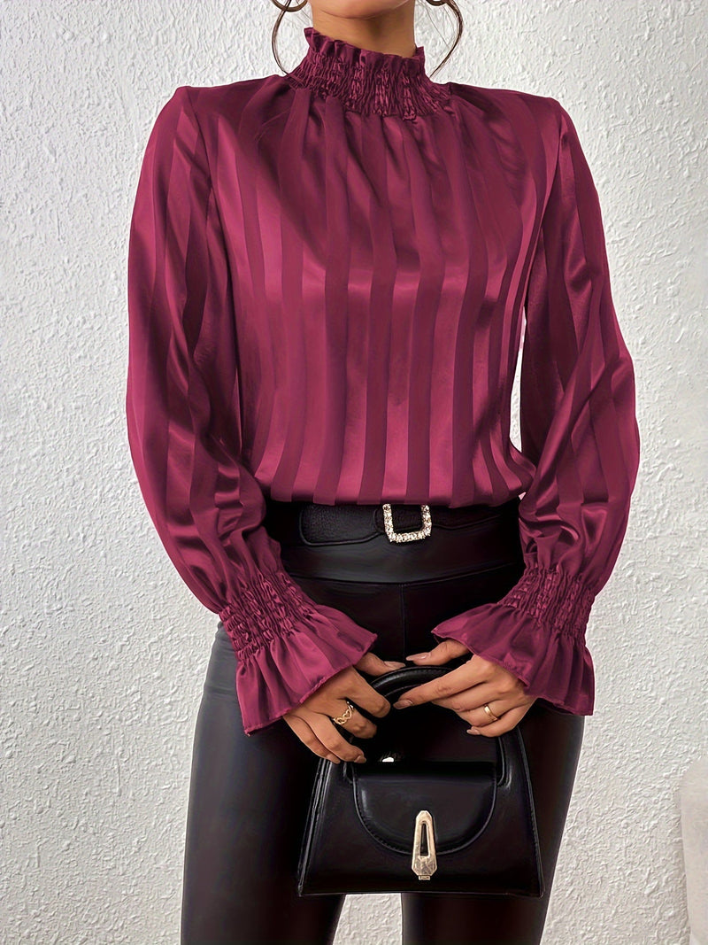 Satin damebluse med lange ærmer og rynket krave – Noëlle