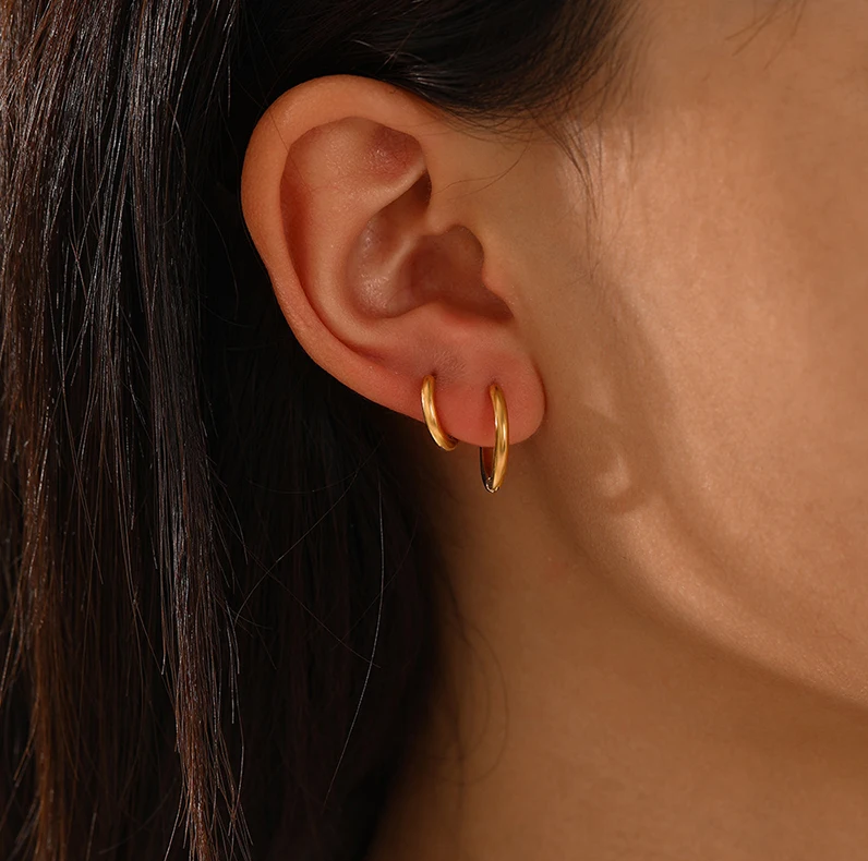 Refined Hoop Earrings - Sophia