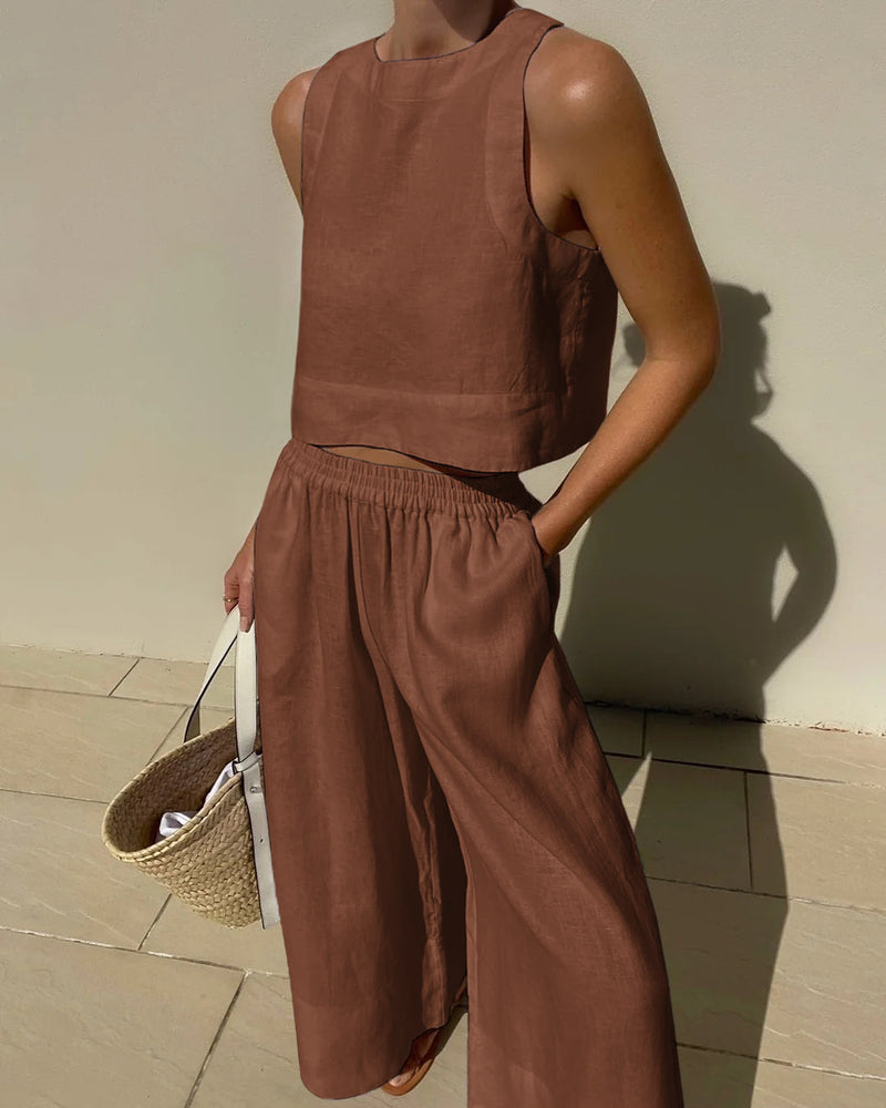 Two-piece women's outfit with skirt & top – Stylish & versatile – Narela