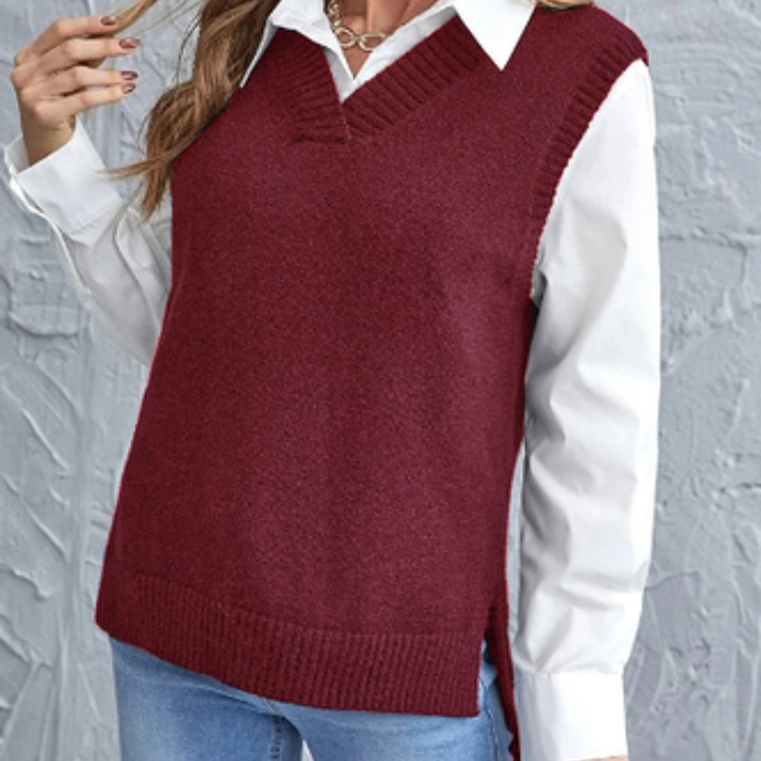 Delicate knitted vest with V-neck - Faye