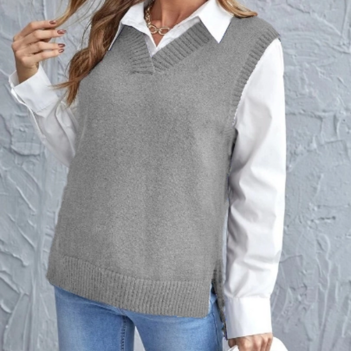 Delicate knitted vest with V-neck - Faye