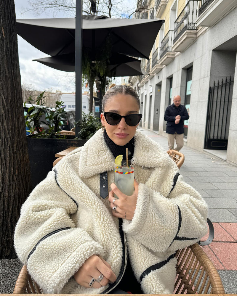 Teddy Pilot Jacket – Dilara | Trendy, Warm, Oversized & Stylish!