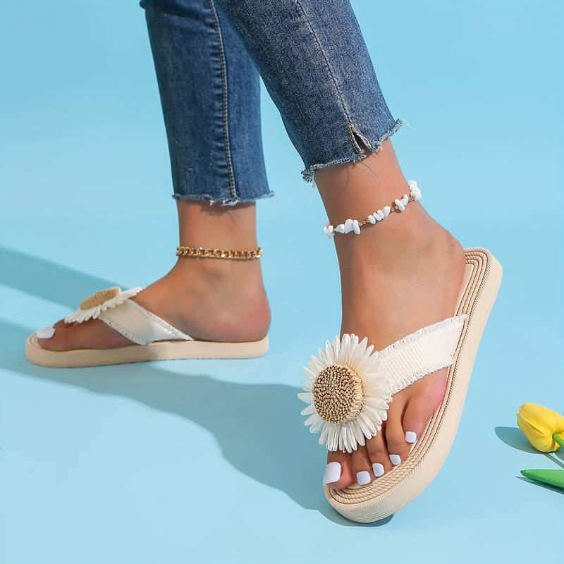 Boho Slip-On Sandals with Floral Pattern – Marivi