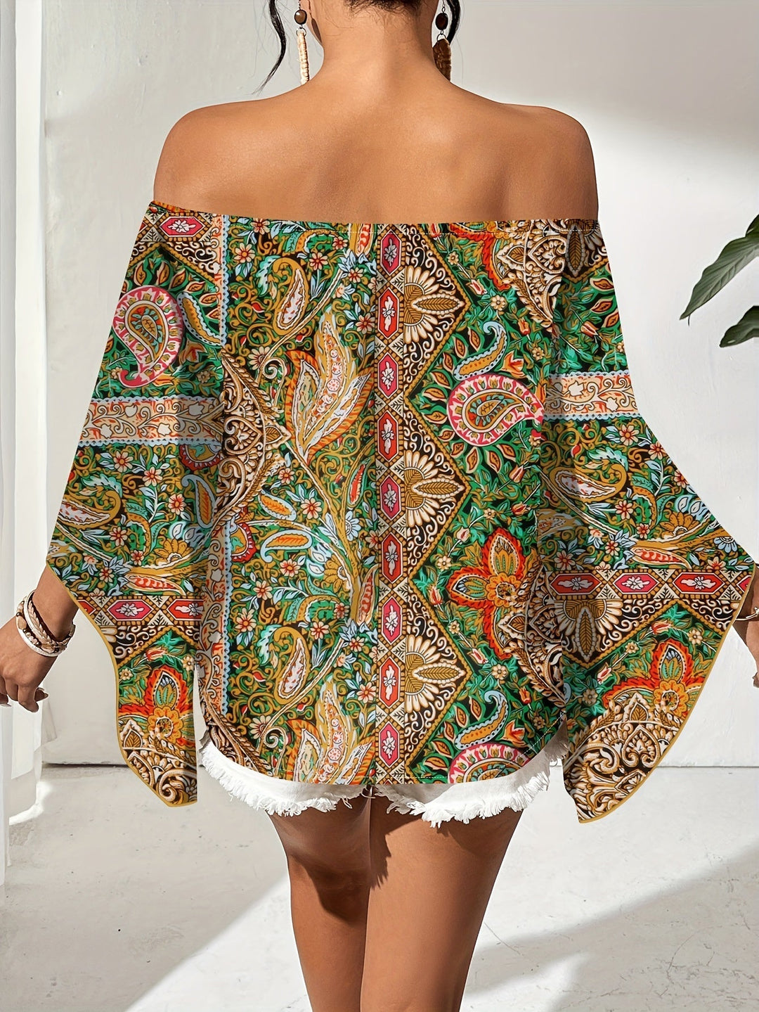 Off-Shoulder Blouse with Geometric Print – Noémie
