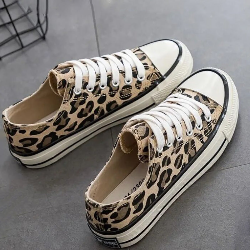 Stilige leopardmønstrede damesneakers – Savannah