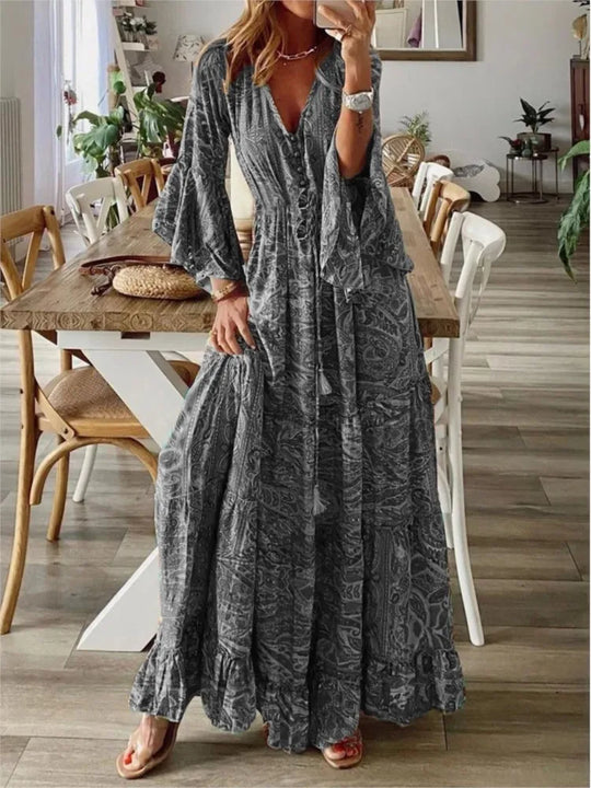 Boho maxi dress with flowing fit and details – Amira
