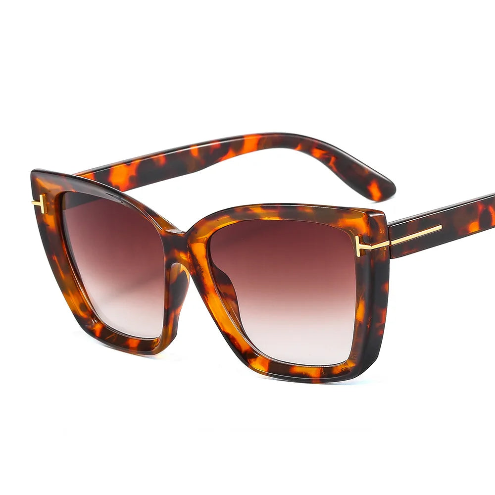 Stylische Cat-Eye Sonnenbrille mit UV-Schutz und Farbverlauf - VueLuxe