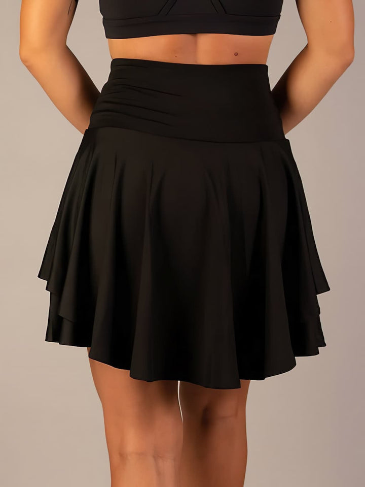 Sporty & Functional Women's Tennis Skirt with Shorts and Pockets – Maja