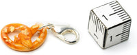 Colgante Charm de Pretzel – AlpenBrezn Oktoberfest 2025