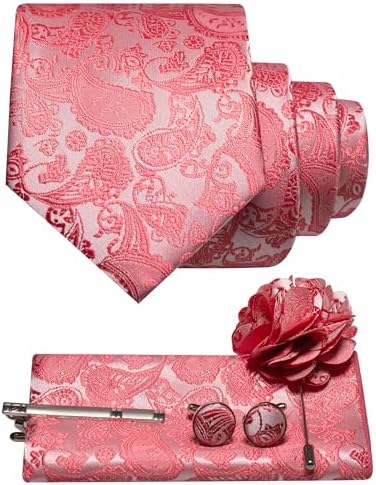Set in Lachsrosa mit Paisleymuster: aufgerollte Krawatte, Einstecktuch, Manschettenknöpfe, Krawattenklammer und Blumenbrosche im Überblick. 3