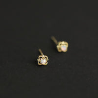 Delikate vintage-øreringe med opal – Seraphina