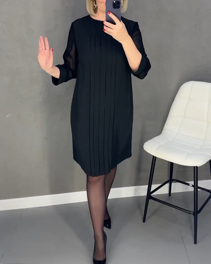 Elegant shift dress with mesh details – Gabrielle