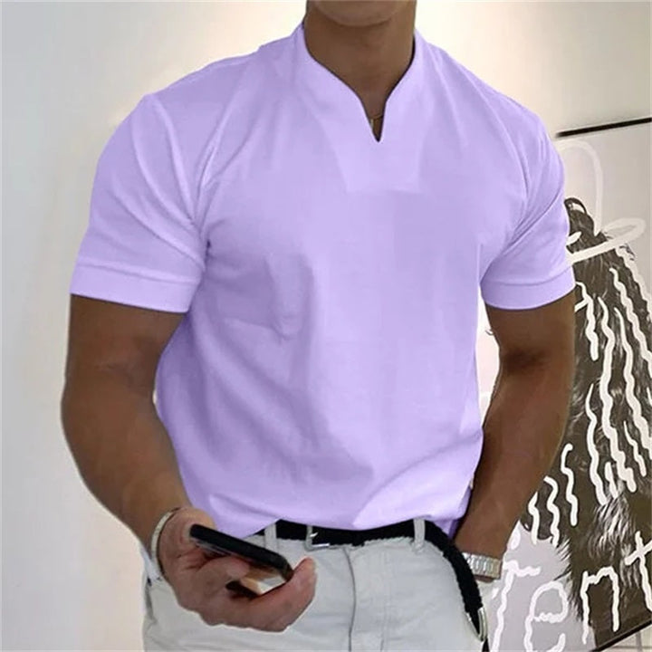 Atmungsaktives Herren Fitnessshirt mit V-Ausschnitt  – Timo